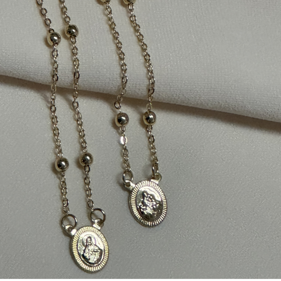 ESCAPULÁRIO SEMIJOIA COM BOLINHAS