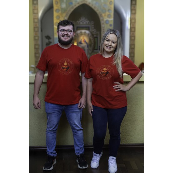 CAMISETA UNISSEX SAGRADO CORAÇÃO - VERMELHA - M