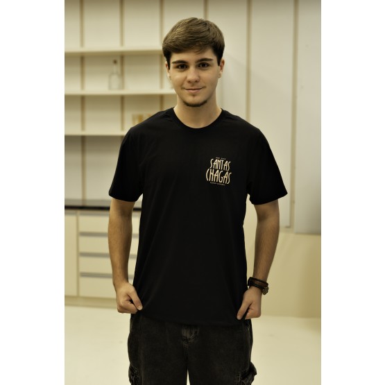 CAMISETA UNISSEX - JESUS DAS SANTAS CHAGAS - PRETA - GG