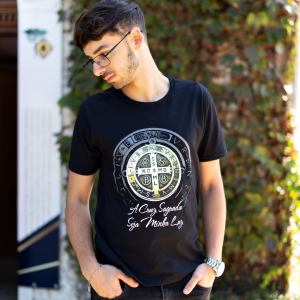 CAMISETA UNISSEX PRETA - SÃO BENTO - P