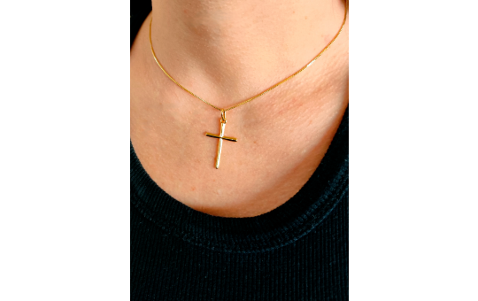 COLAR DOURADO CRUCIFIXO - SEMIJOIA