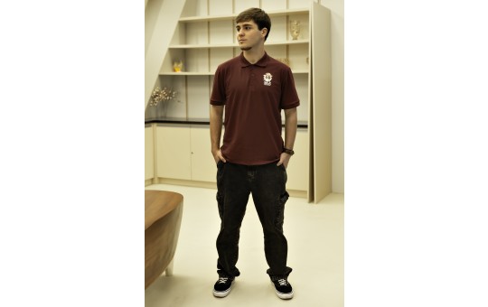 CAMISETA POLO - JESUS DAS SANTAS CHAGAS - BORDÔ - GG