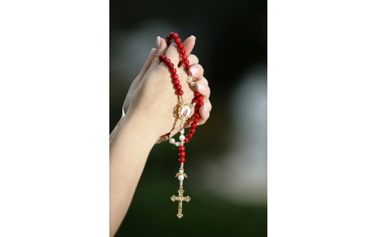 TERÇO JESUS DAS SANTAS CHAGAS - VERMELHO